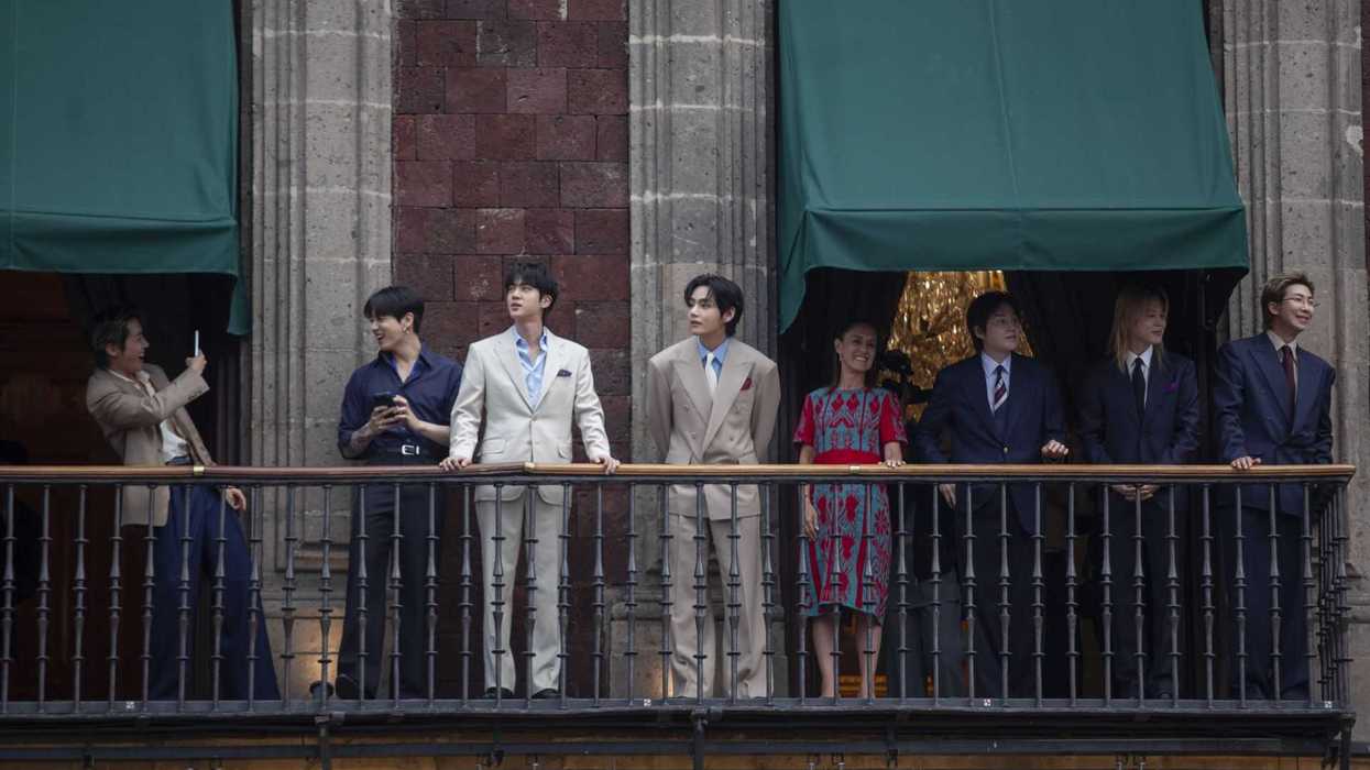 BTS en el Zócalo CDMX con Claudia Sheinbaum