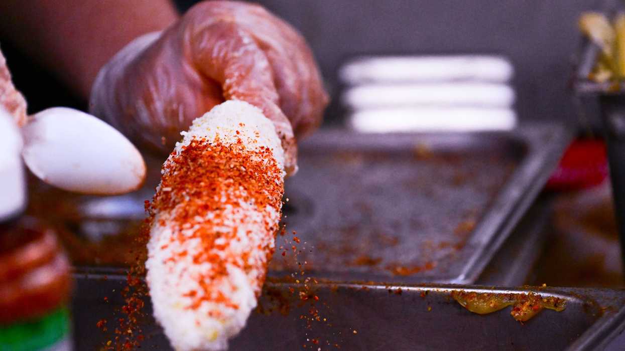 Elote con chile, esto no te lo puedes perder en el Zócalo CDMX