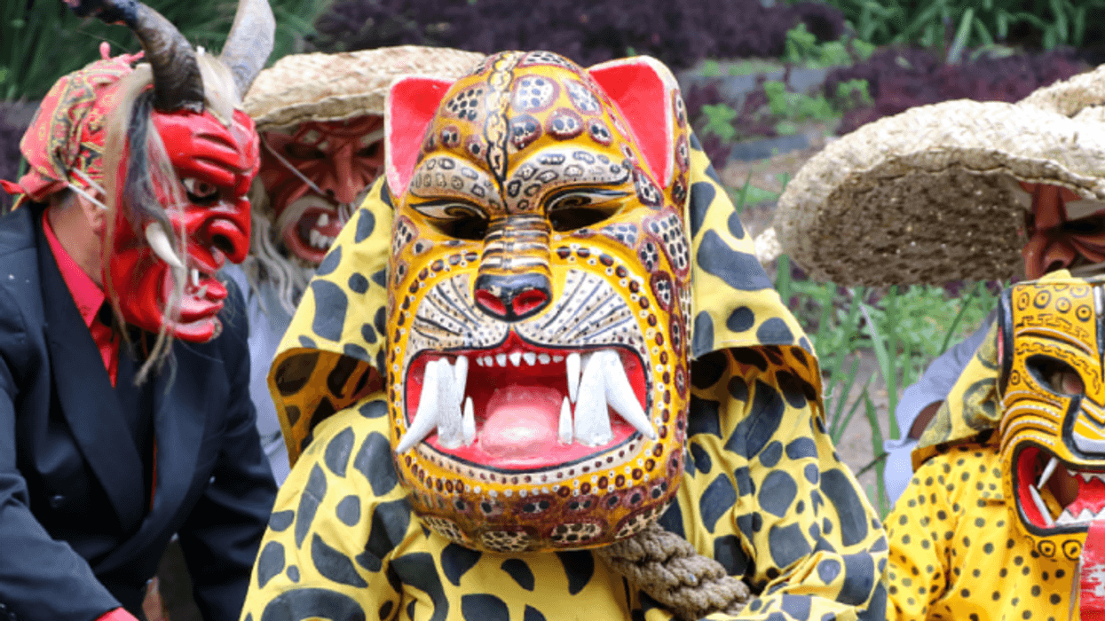 Expresiones culturales y gastronómicas de Puebla durante el festival en Los Pinos