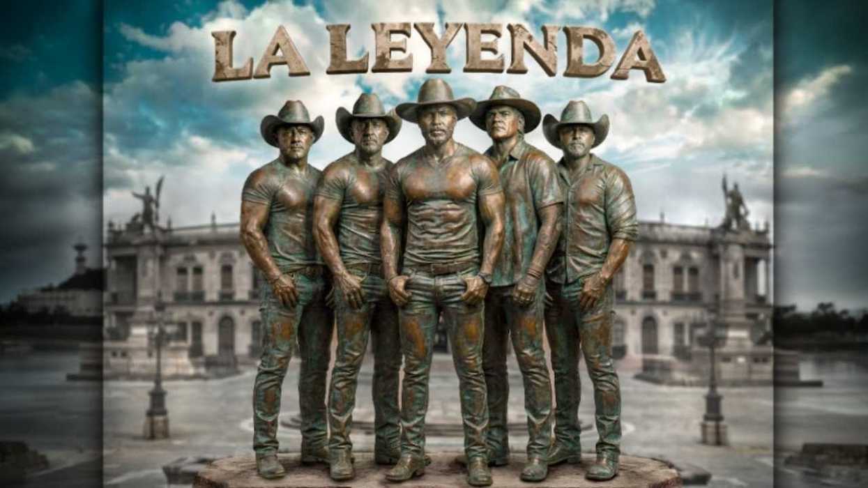 Five cowboy figures with "La Leyenda" text, bronze-like texture, ornate building background.