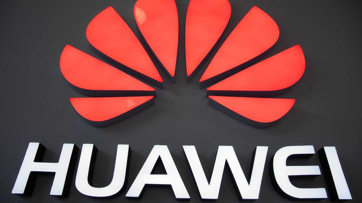 Huawei enfrenta juicio penal en Nueva York