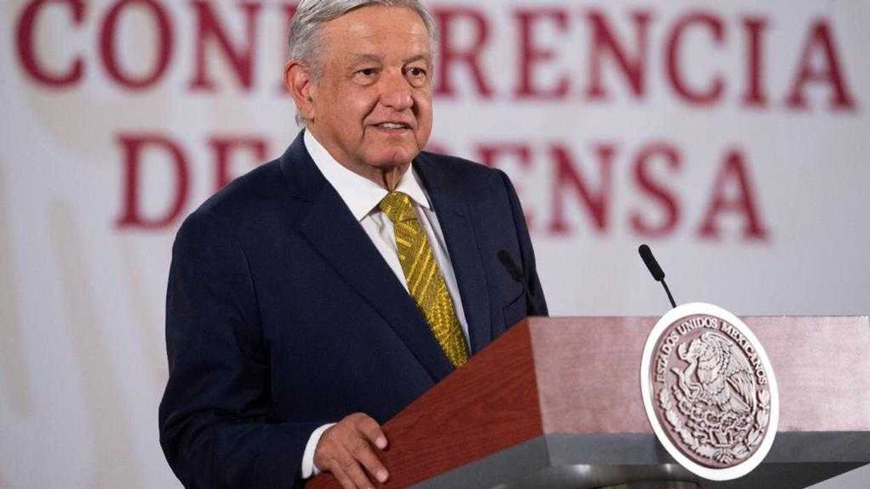 NO HAY DEBACLE MÉXICO POR CORONAVIRUS: AMLO
