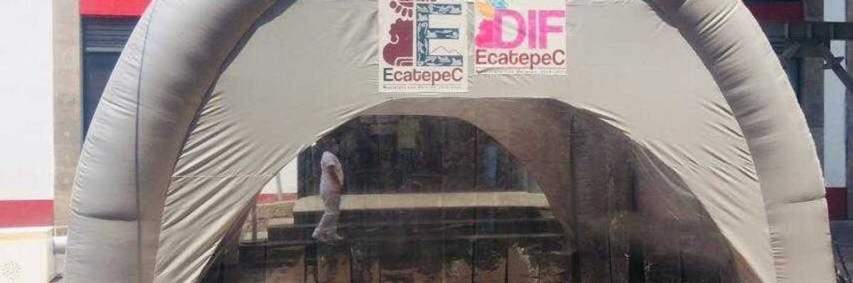 Instala Ecatepec primer Túnel Sanitizante del Estado de México para prevenir contagios por COVID-19.