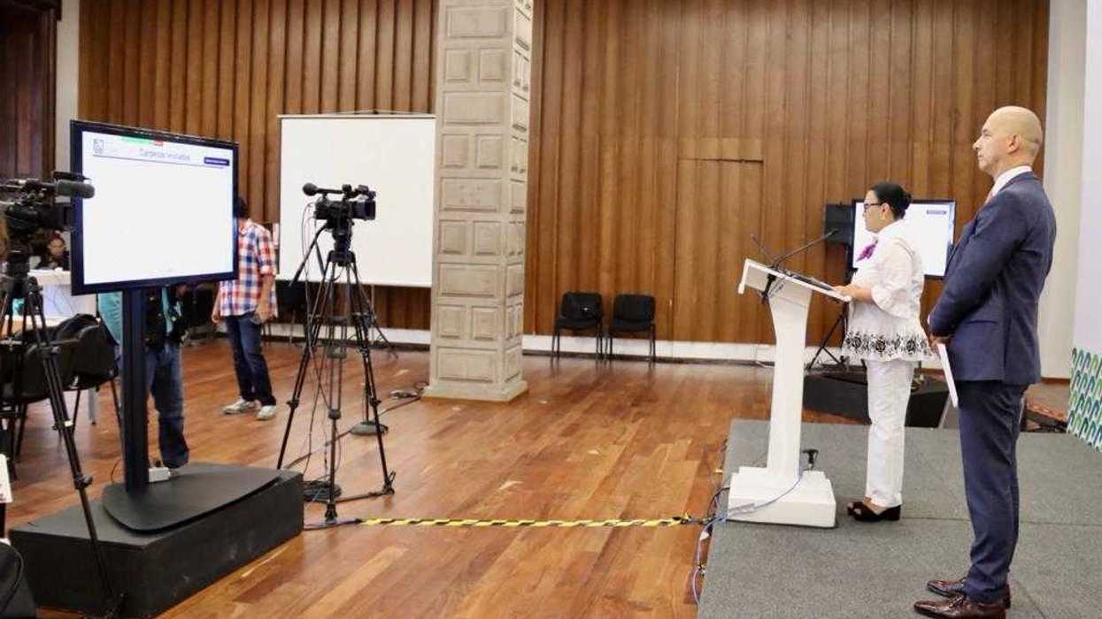 Lanzan programa "No Estás Sola" para atender violencia contra mujeres en epidemia de COVID-19.