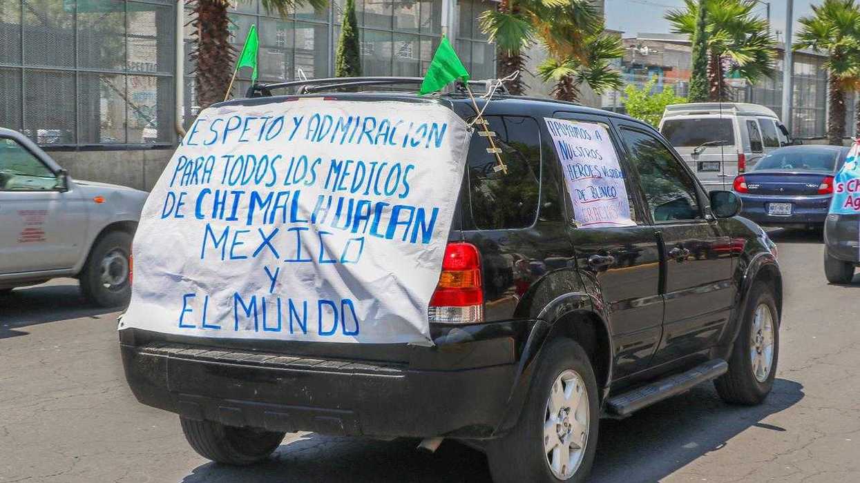 Con Caravana Solidaria reconocemos labor y esfuerzo del personal de salud.