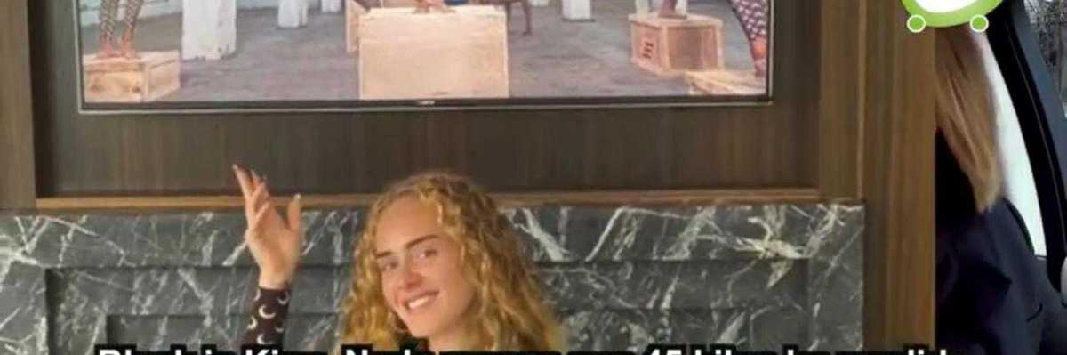 Adele vuelve a sorprender a sus fans con una imagen irreconocible.