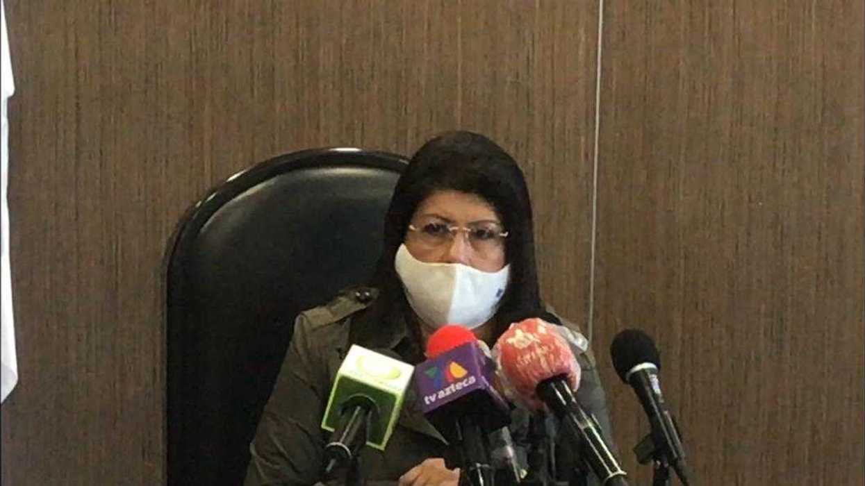 Policías municipales ayudan en parto de adolescente.