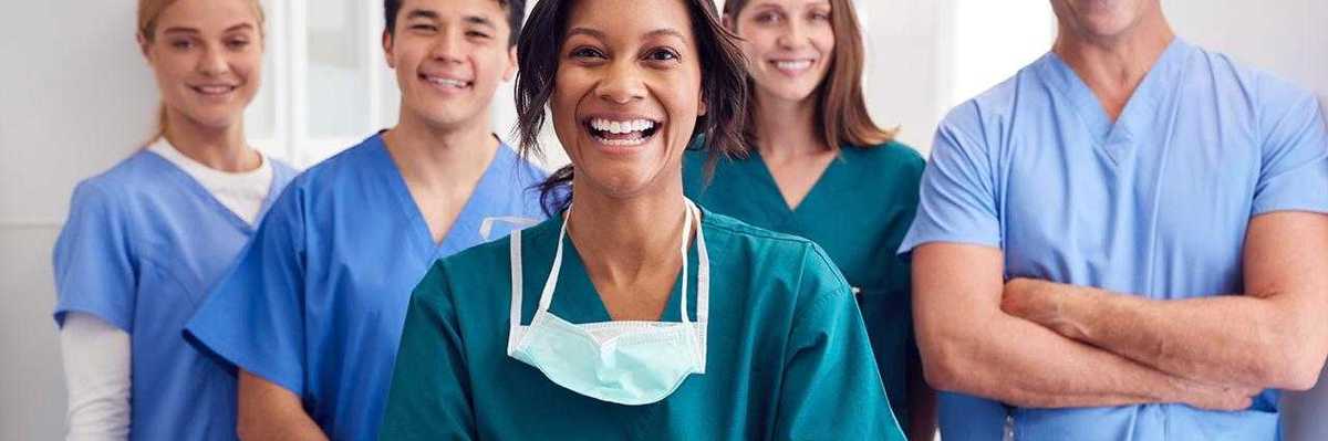 Hay que revalorar el papel de las enfermeras en la sociedad.