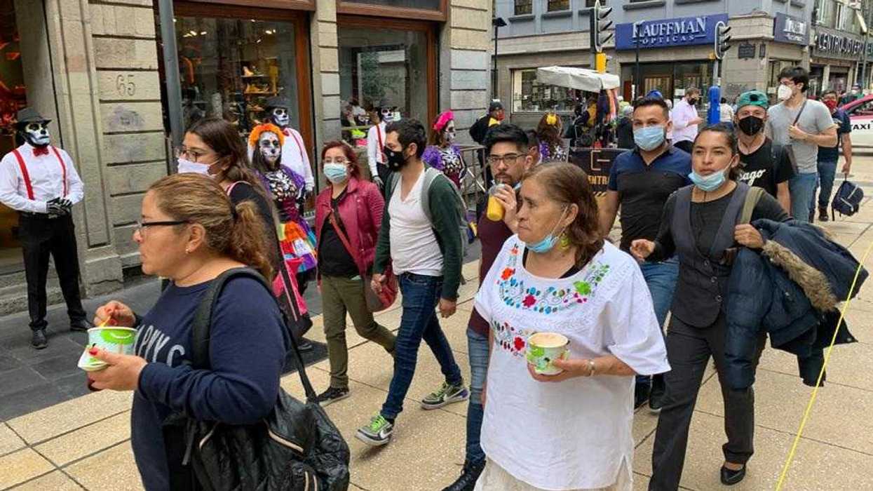 Descarta Claudia Sheinbaum toques de queda o multas en la CDMX.
