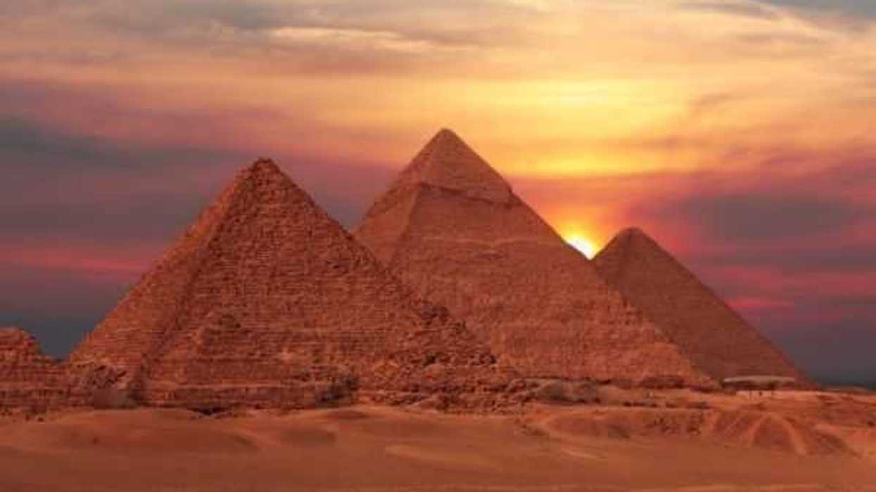 Las pirámides de Egipto - Las maravillas del mundo.