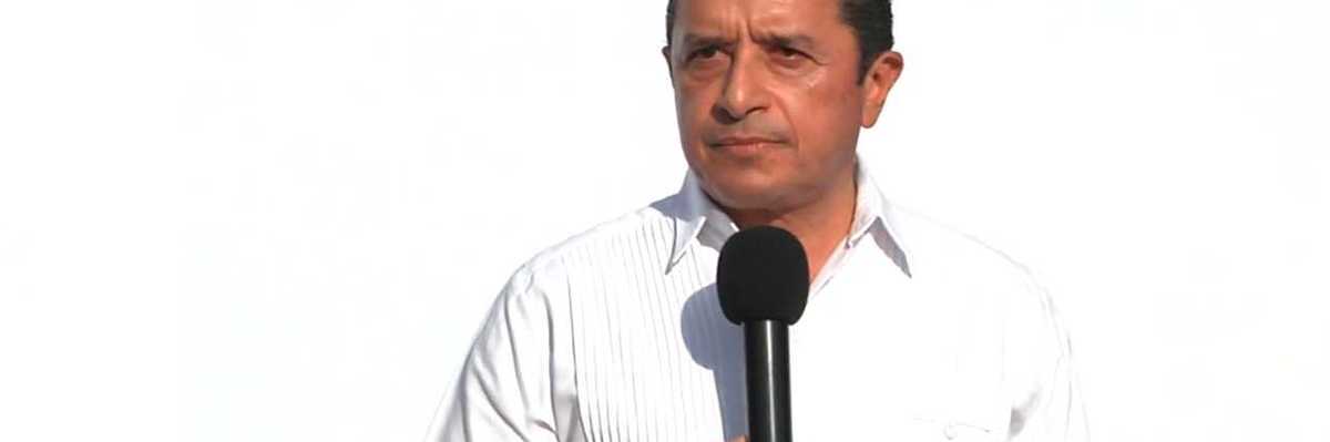 Dan banderazo a entrega de apoyo en Quintana Roo.