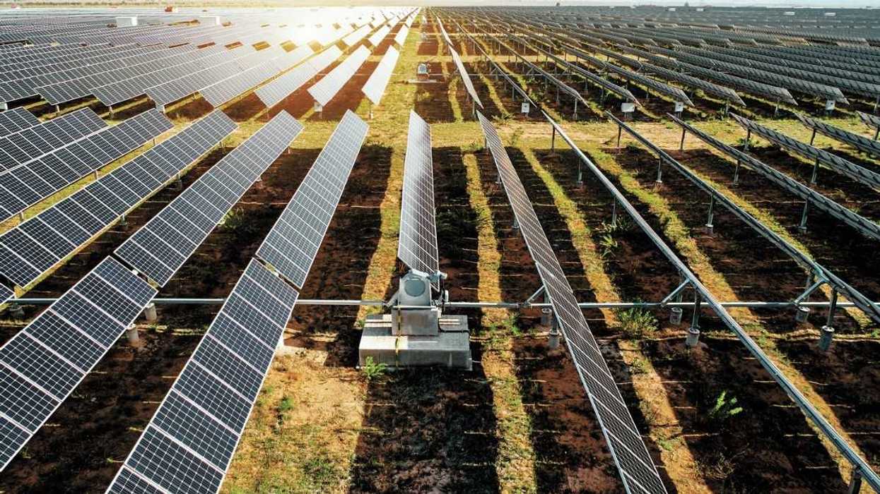 Jalisco hace alianzas para invertir en el sector energético.