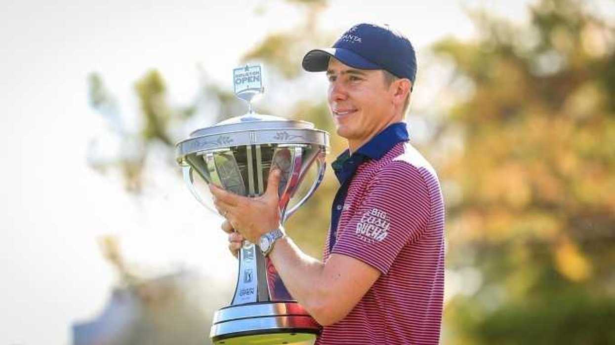 Festeja Enrique Alfaro triunfo del golfista Carlos Ortiz en Houston Open.