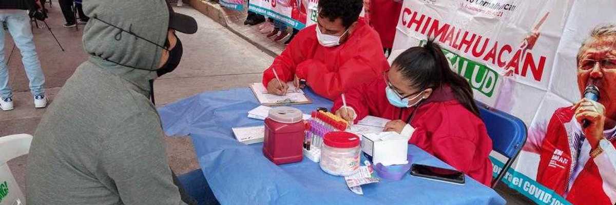 Brindan atención integral a pacientes con COVID en Chimalhuacán, Estado de México.
