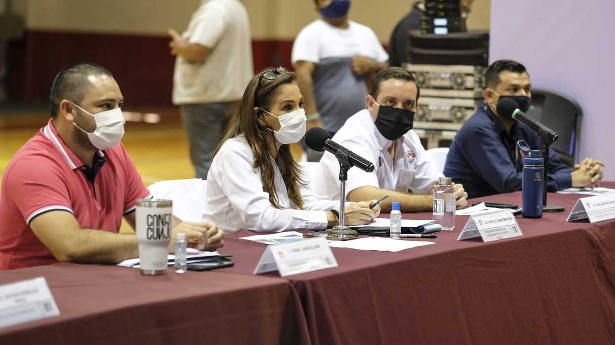 Acuerda Mara Lezama instalar mesas de trabajo en Benito Juárez.