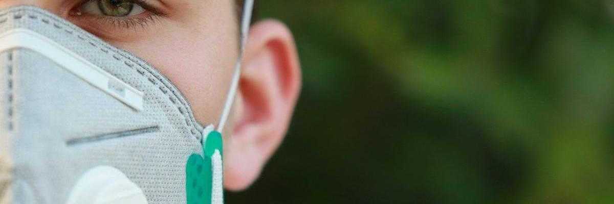 Cubrebocas con válvula son inservibles ante la COVID-19.