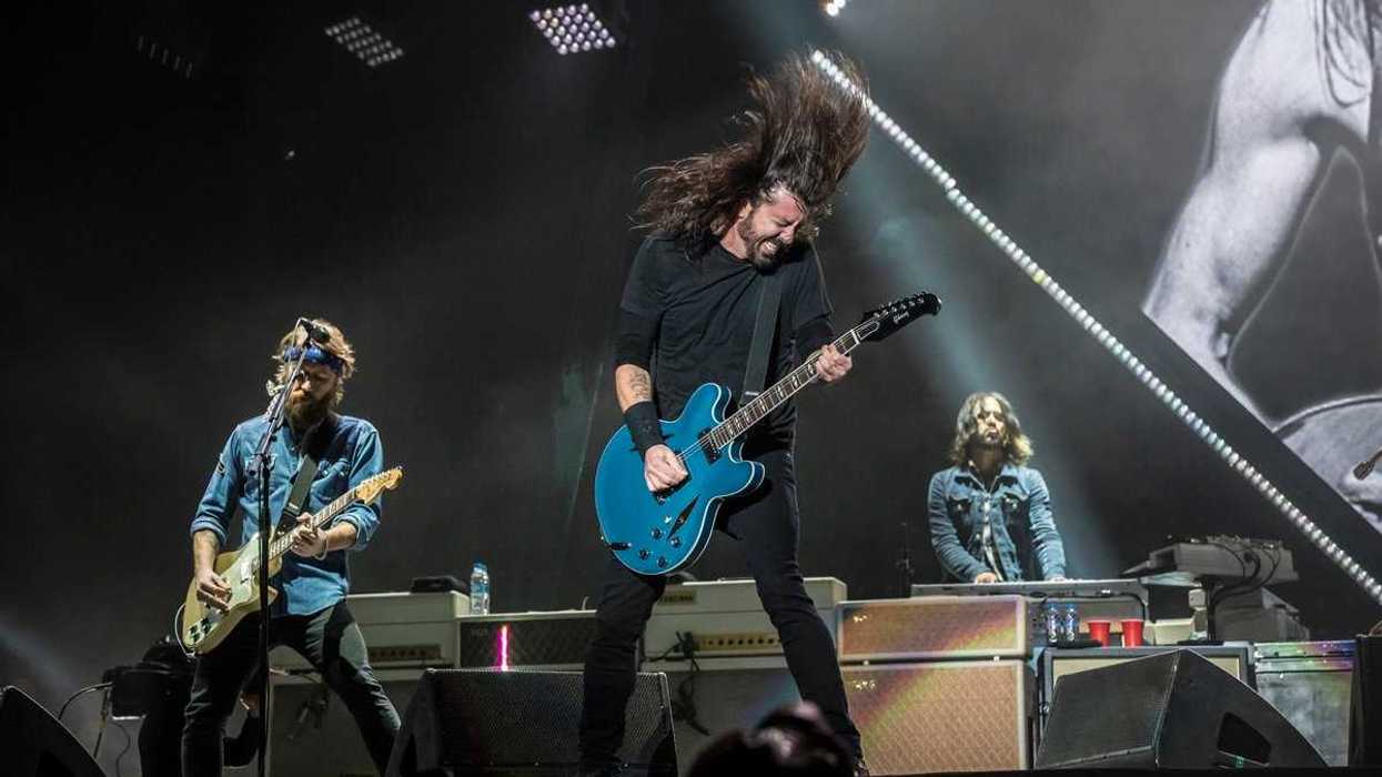 Dave Grohl celebra su cumpleaños con una canción.