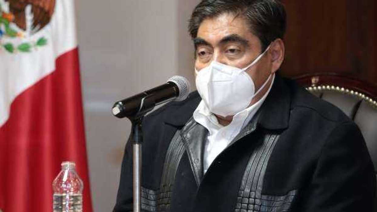 Miguel Barbosa respetará la orden del INE sobre temas electorales.