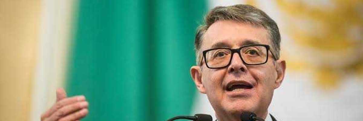 José Alfonso Suárez del Real vuelve a dar positivo a COVID-19.