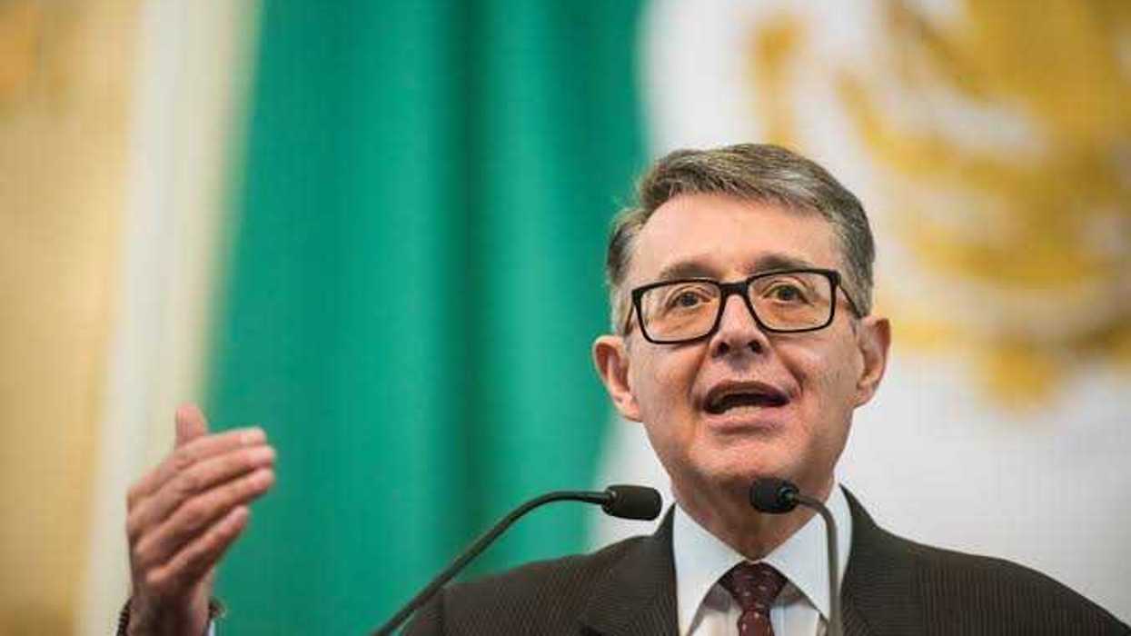 José Alfonso Suárez del Real vuelve a dar positivo a COVID-19.