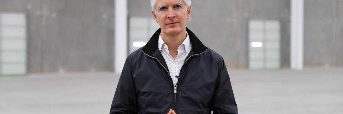 Anuncia Alfredo Del Mazo reapertura ordenada de algunas actividades en apoyo a la economía familiar, sigue EdoMex en semáforo rojo.