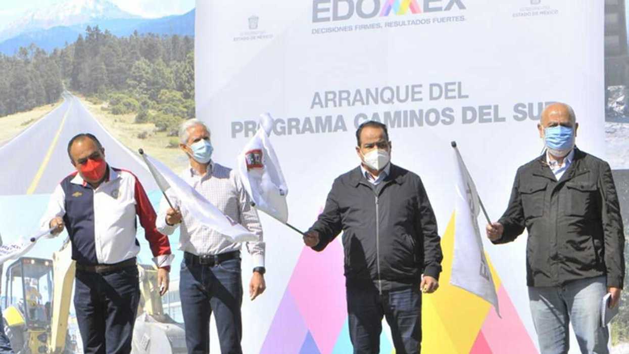 Banderazo de inicio al programa Caminos del Sur.