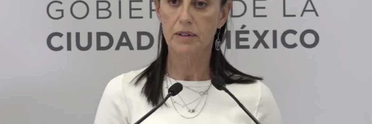 Se disculpa el Gobierno capitalino por retrasos en la vacunación.