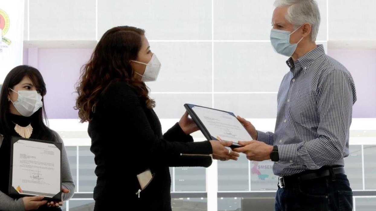 Anuncia Del Mazo basificación de maestros.