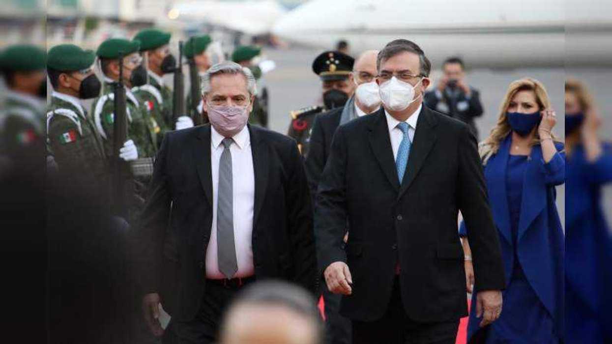 El presidente de Argentina arribó a México.