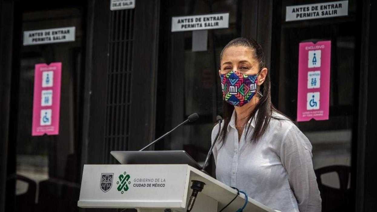 Claudia Sheinbaum visita macrounidades de vacunación.