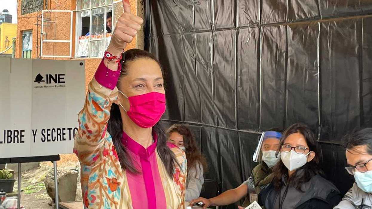 Claudia Sheinbaum acude a votar en la alcaldía de Tlalpan