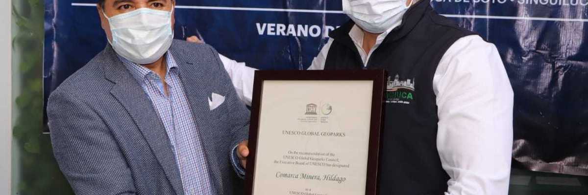 Entrega de Reconocimientos “Geoparque Mundial UNESCO Comarca Minera” a los Presidentes Municipales del territorio.