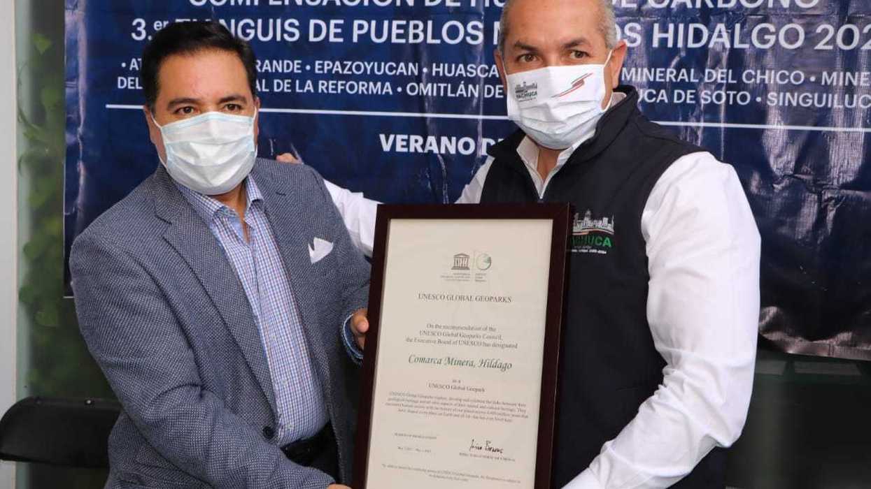 Entrega de Reconocimientos “Geoparque Mundial UNESCO Comarca Minera” a los Presidentes Municipales del territorio.