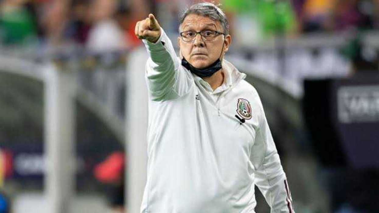 El "Tata" Martino aún no tiene a los centrales definidos.