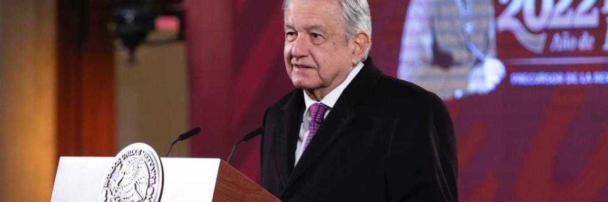 Advierte AMLO cambios para embajadores y cónsules por investigación de desvío de recursos a Vázquez mota