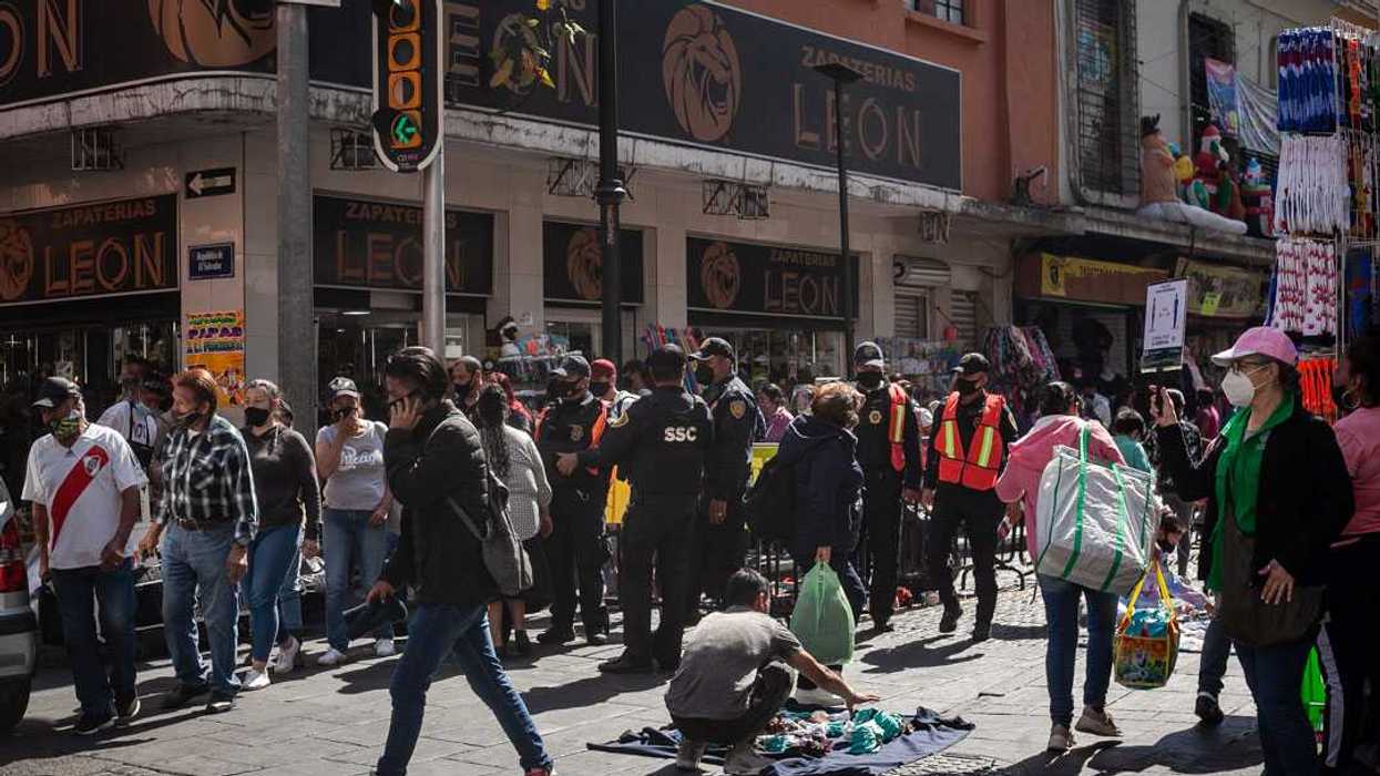 PASA LA CDMX A COLOR AMARILLO