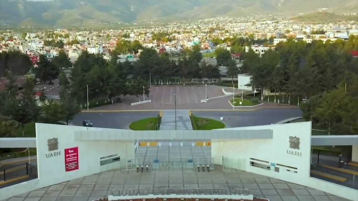 Regresan a clases más de 65 mil estudiantes de la UAEH