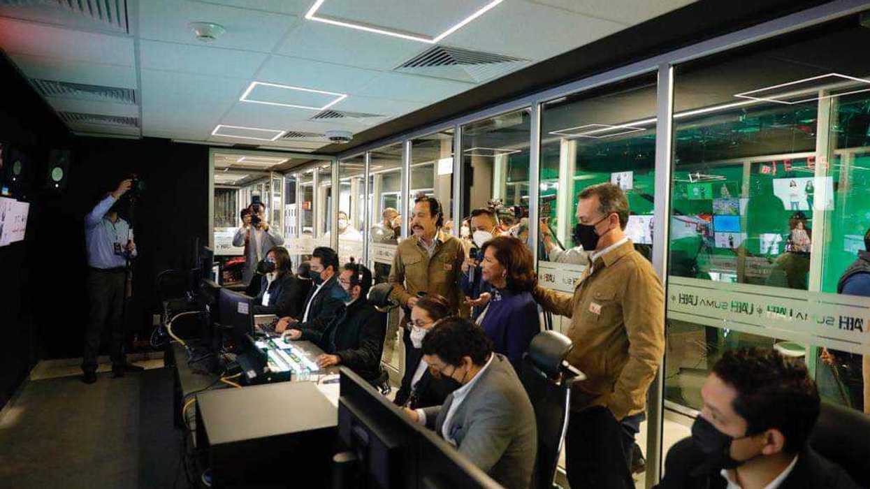 Inaugura gobernador infraestructura en la UAEH