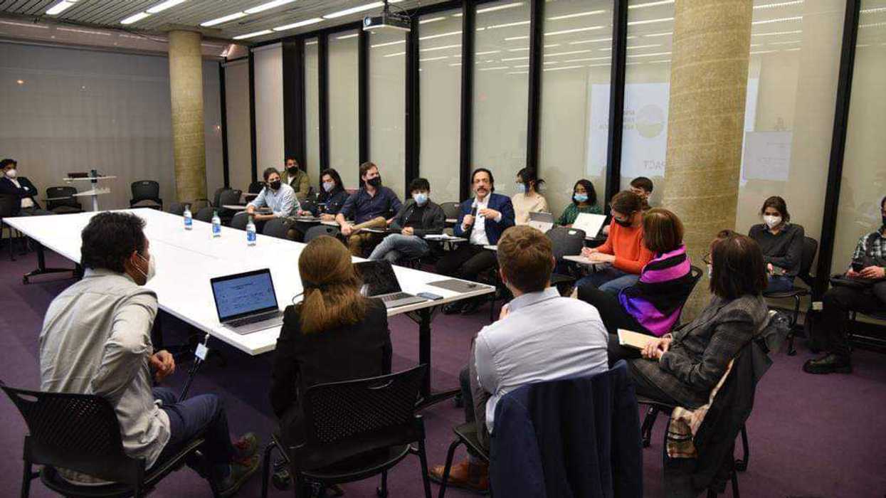 Gobernador de Hidalgo firma carta intención con investigadores de Harvard para la creación del acuerdo a favor de la sostenibilidad del estado