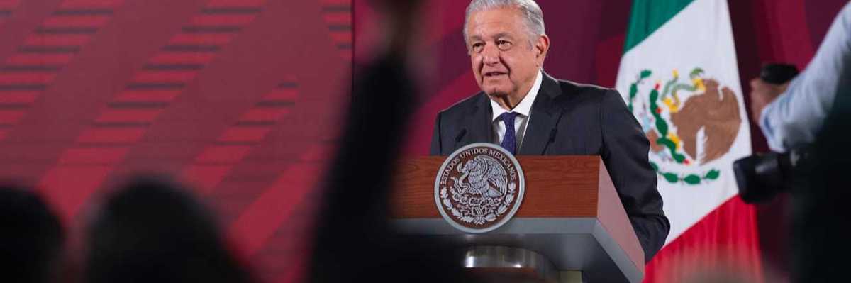 Lamenta AMLO asesinato de periodista en Michoacán… informará detalles este jueves