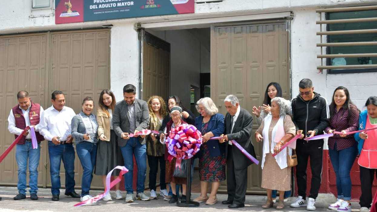 Autoridades municipales inauguraron la procuraduría de la defensa del adulto mayor en Neza