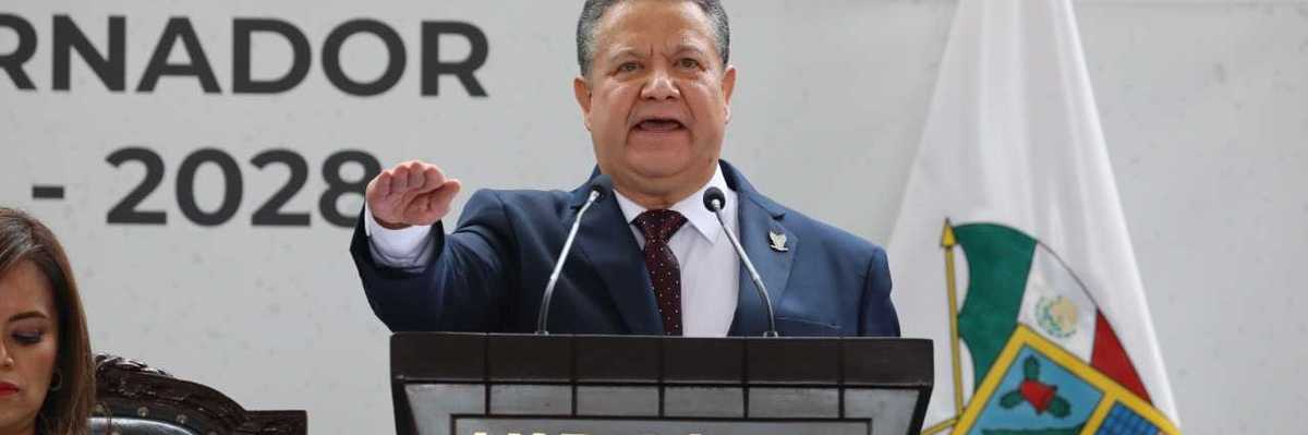 Julio Menchaca rinde protesta como Gobernador Constitucional del Estado de Hidalgo