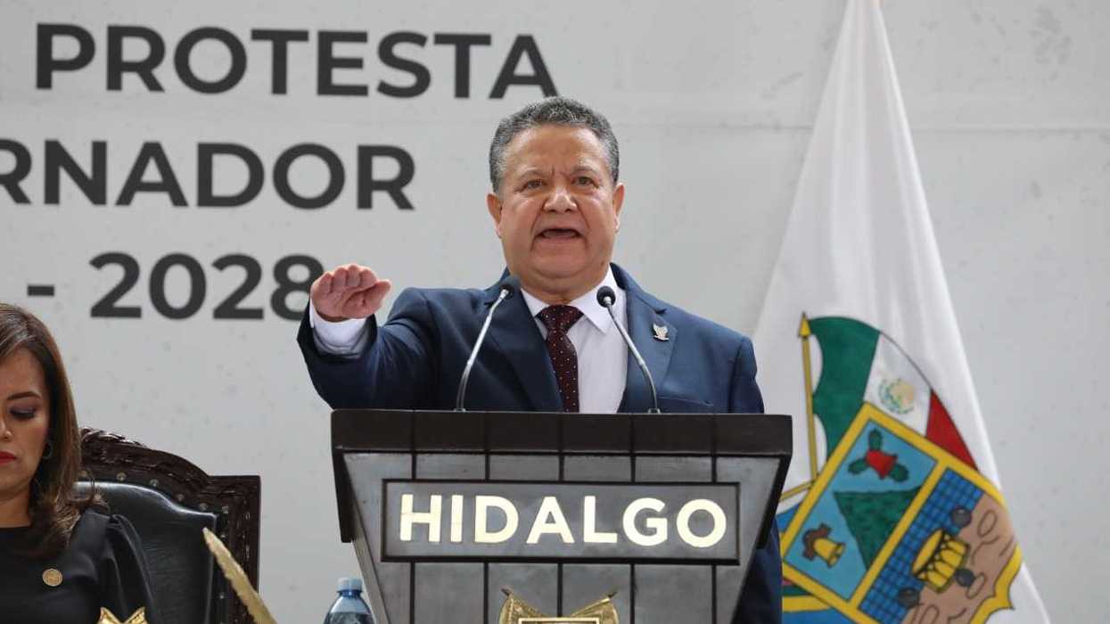 Julio Menchaca rinde protesta como Gobernador Constitucional del Estado de Hidalgo