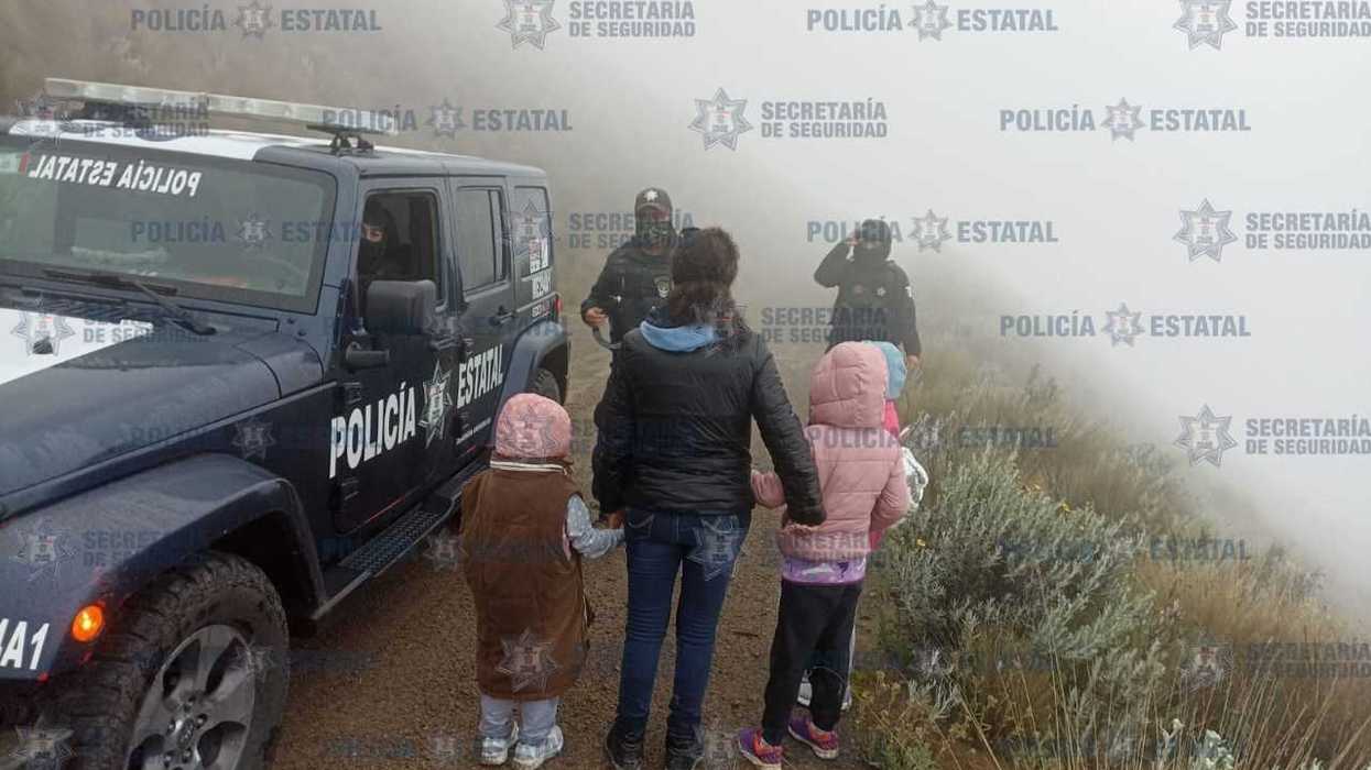 AUXILIAN A CUARTO PERSONAS QUE SE ENCONTRABAN EXTRAVIADAS EN EL NEVADO DE TOLUCA