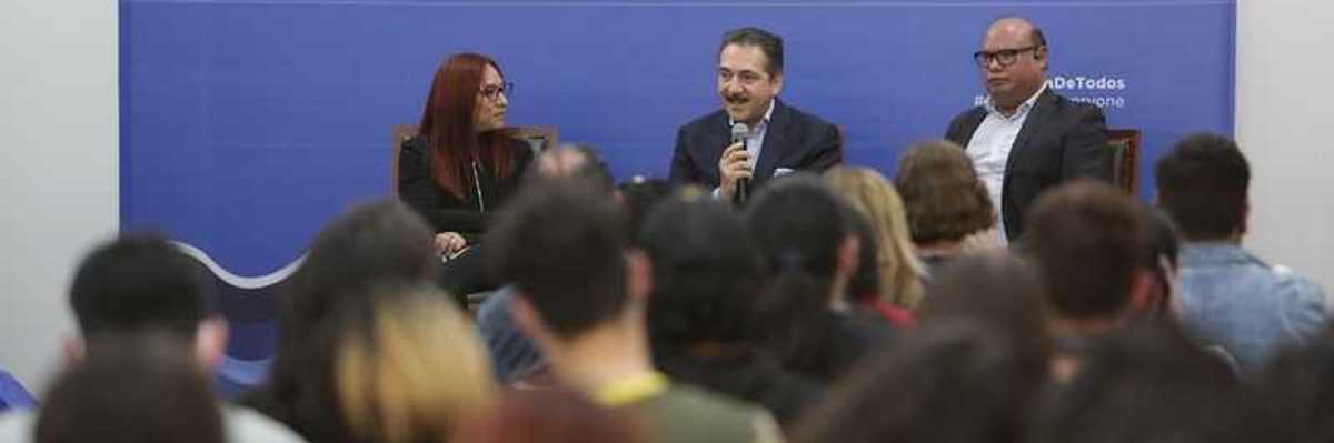 Jorge Zarza engalana la FUL 2022 al presentar su libro “En el lugar de los Hechos”