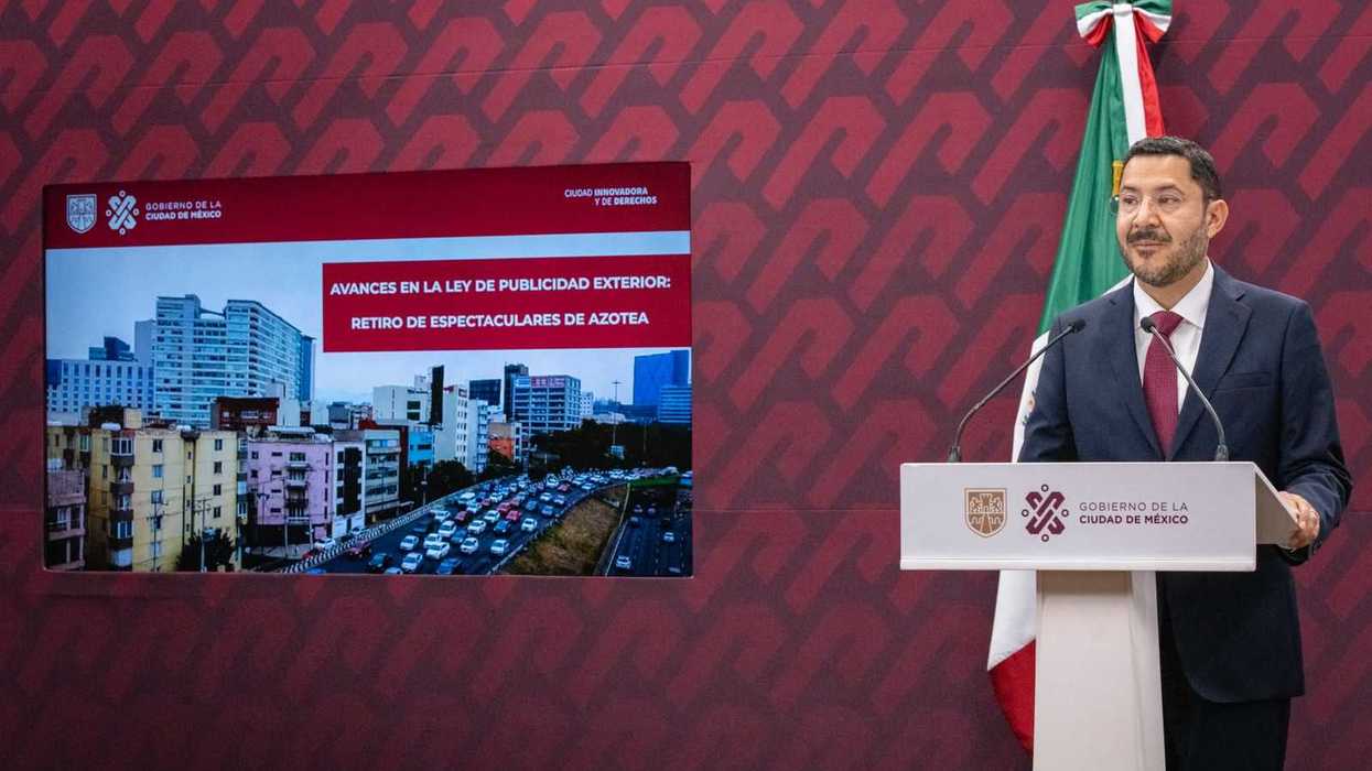 ANUNCIA BATRES RETIRO DE MIL 26 ESPECTACULARES DE AZOTEA