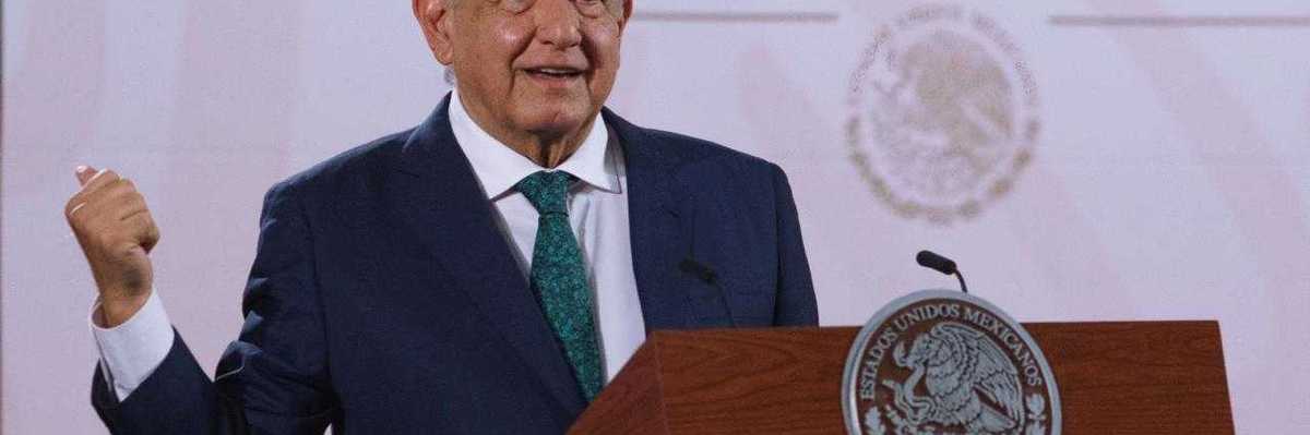 Denuncia AMLO intervención de religiosos en elección