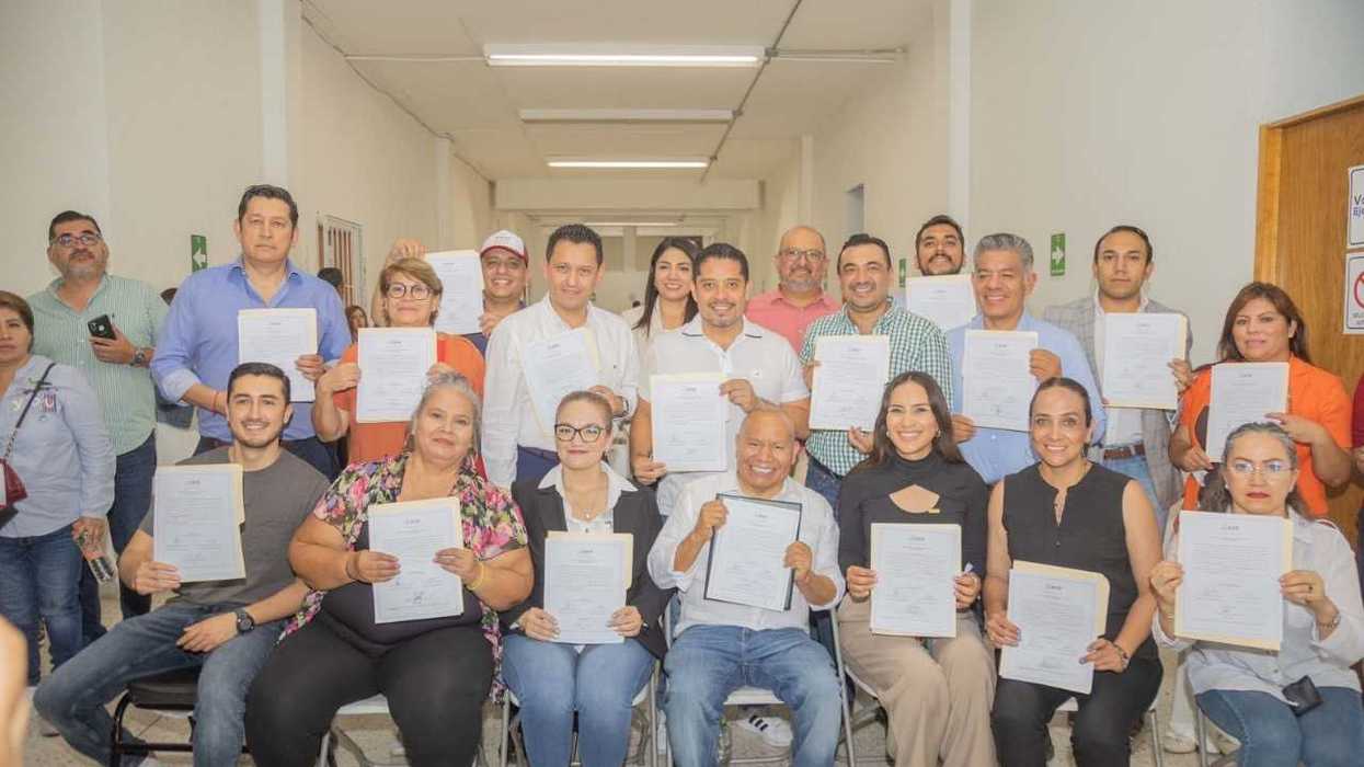 Raciel Pérez Cruz recibe constancia de mayoría que lo acredita como presidente municipal electo de Tlalnepantla