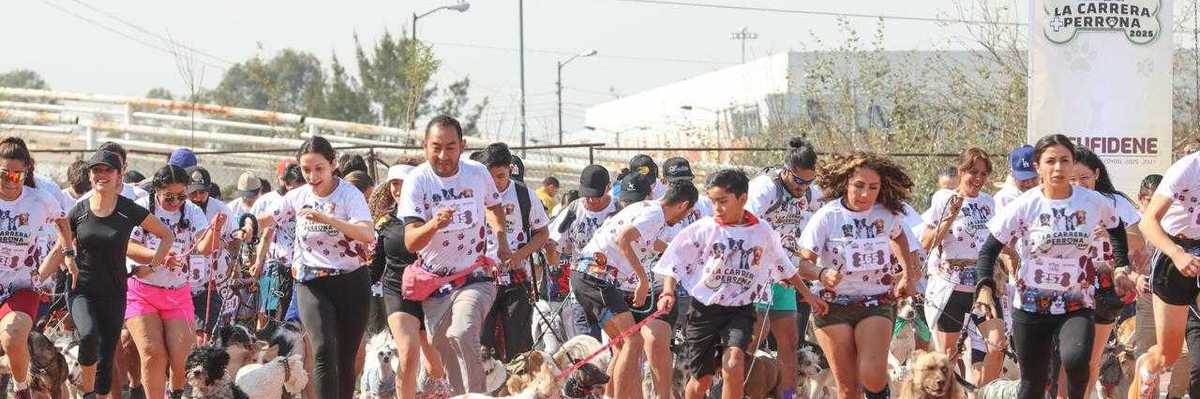 Más de 350 personas corren con sus lomitos en la "Carrera Más Perrona 2025" en Nezahualcóyotl