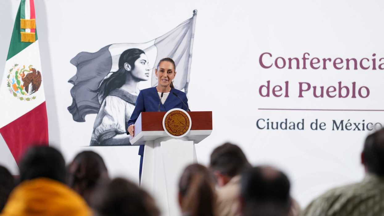 Anuncia Sheinbaum decreto para convertir a México en líder de la industria farmacéutica